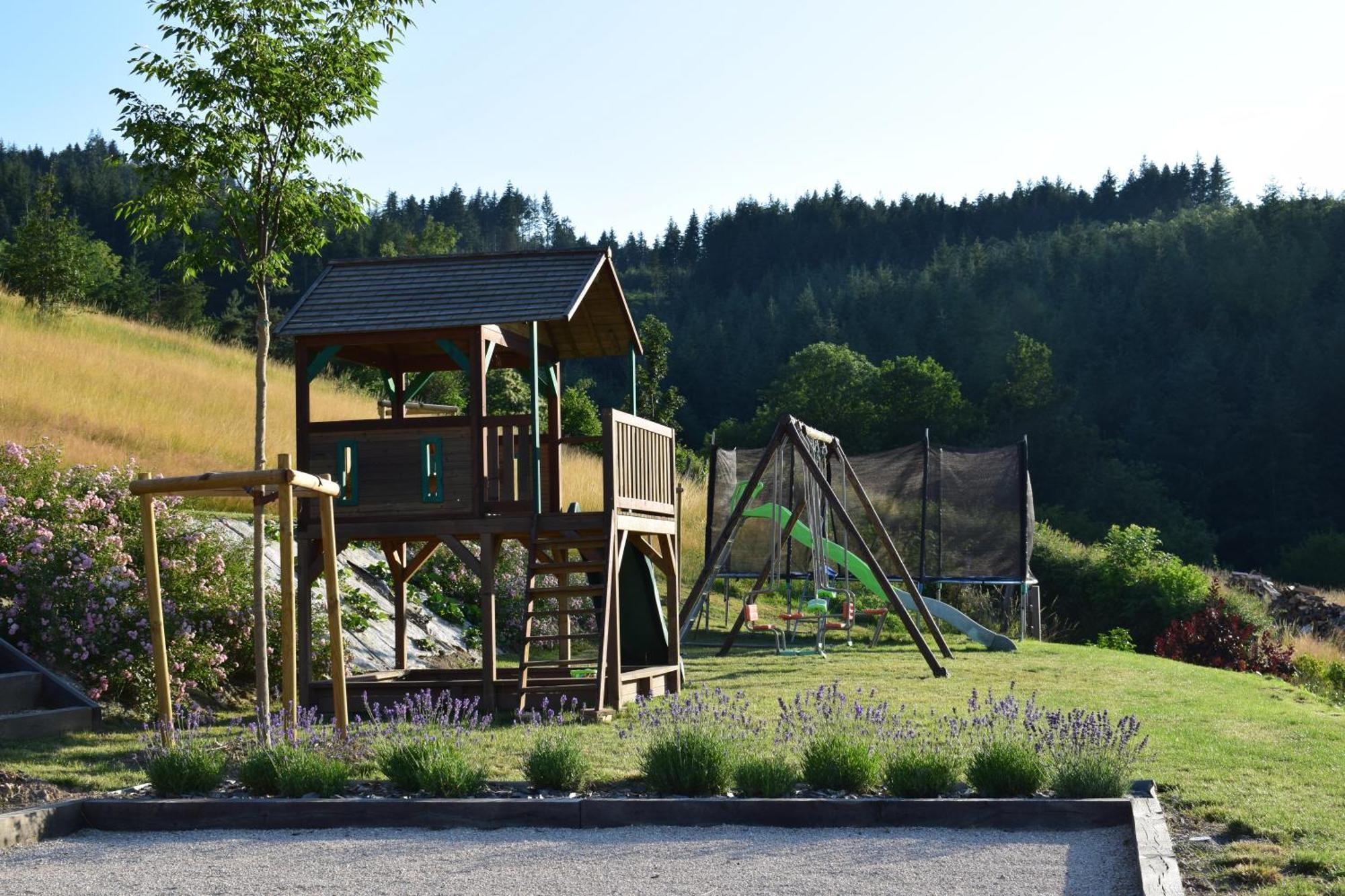 Le Domaine De La Source Guest house